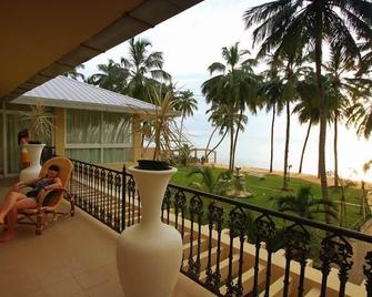 Hotel Villa Viana - Marawila - Balcony