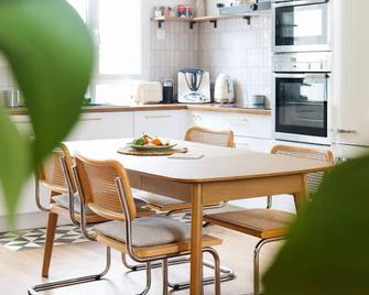 Superbe maison quartier Gare Angers 4 personnes - Angers - Dining room