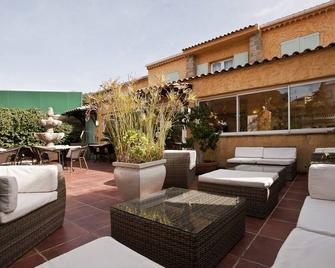 Hôtel Les Calanques - Sainte-Maxime - Patio