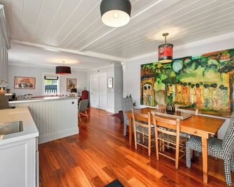 Luxurious Downtown Digs - Napa