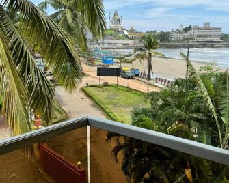 Kvk Beach Residency - Māvalli - Balcony