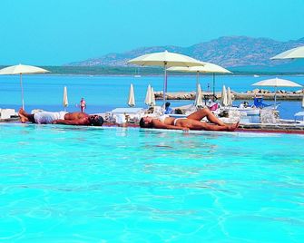 Cala Rosa Club Hotel - Stintino