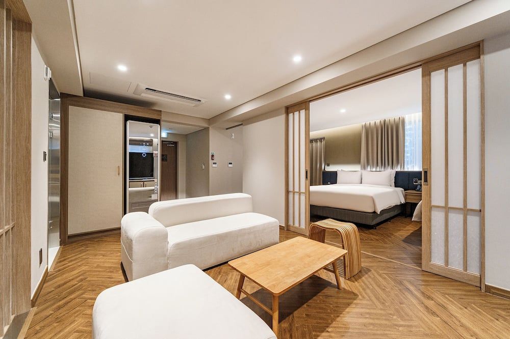 هوتل فوريت ذا سبا - بوسان - غرفة معيشة