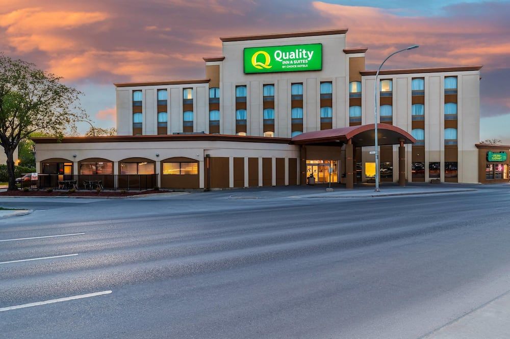 Quality Inn & Suites thumbnail 2