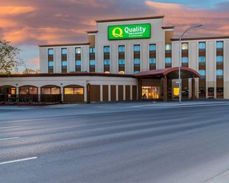 Quality Inn & Suites - Winnipeg - Edificio