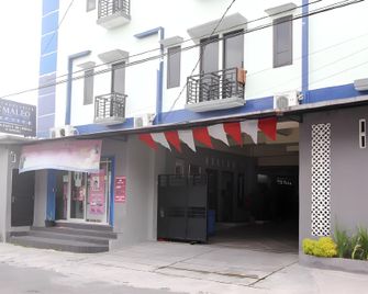 RedDoorz @ Swakarya Kaliurang - Depok - Edificio