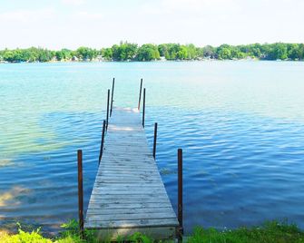 The Turk Lake House - Lakefront With Toys & Ac! - Greenville - Outdoors view