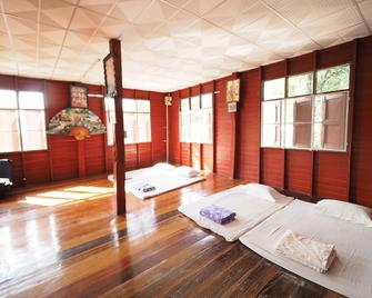 Ram Yai Homestay - Hostel - Sukhothai - Bedroom