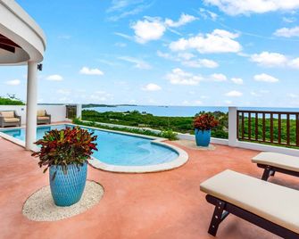 Seclusion, Privacy, Luxury - This is the perfect place for 2 people. - Grace Bay - Balcón