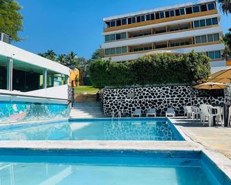 Comfortable room for 2-3 people. Breakfast included - Tequesquitengo - Piscina