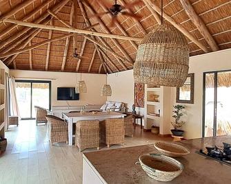 Sunset Villa - Karula Sand Villas - Inhambane - Dining room