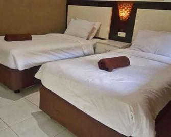 Hotel Kubuku - Mataram - Habitación