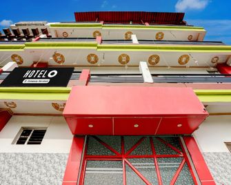 Hotel O Rae Bareli Railway Junction Formerly Nova Resorts & Luxury Farm - Raebareli - Building