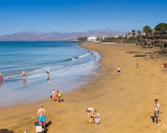 Sea Breeze - Puerto del Carmen - Beach