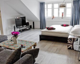 Royal Court Apartments - Prague - Bedroom