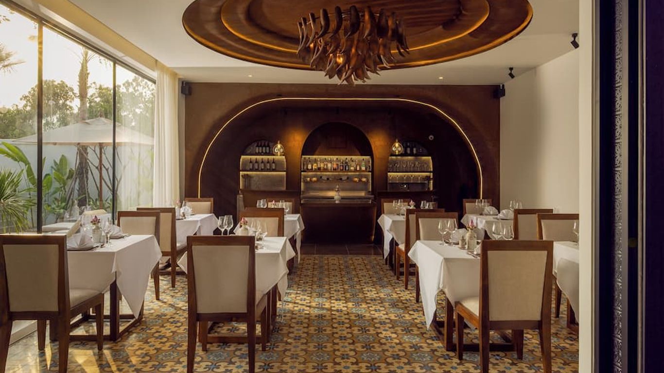 شينتانا سايا ريزيدنس