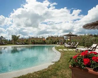Toscana Biovillage - Cecina - Piscina