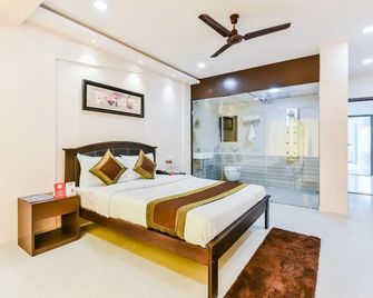 OYO 5012 Lake View Residency - Bombay