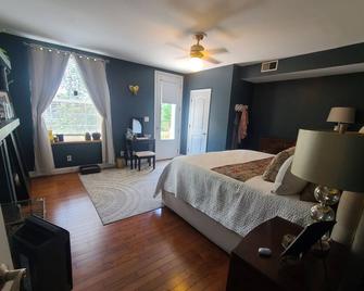 Tower Grove South hidden gem - St. Louis - Schlafzimmer