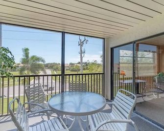 Charming condo near beach - Marco Island - Balcony