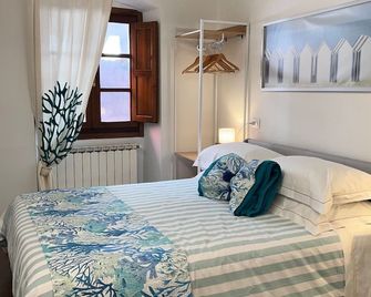 Lerici Charme - Lerici - Slaapkamer