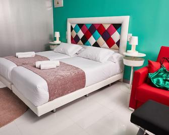 Hotel Freedom - Madrid - Habitació