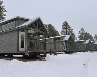 Cozy Cabin With Mountain View 6A - Williams - Building