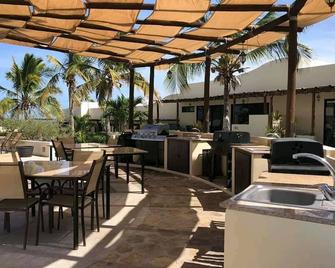 Seaview Studio at Club Cerralvo - La Ventana - Patio