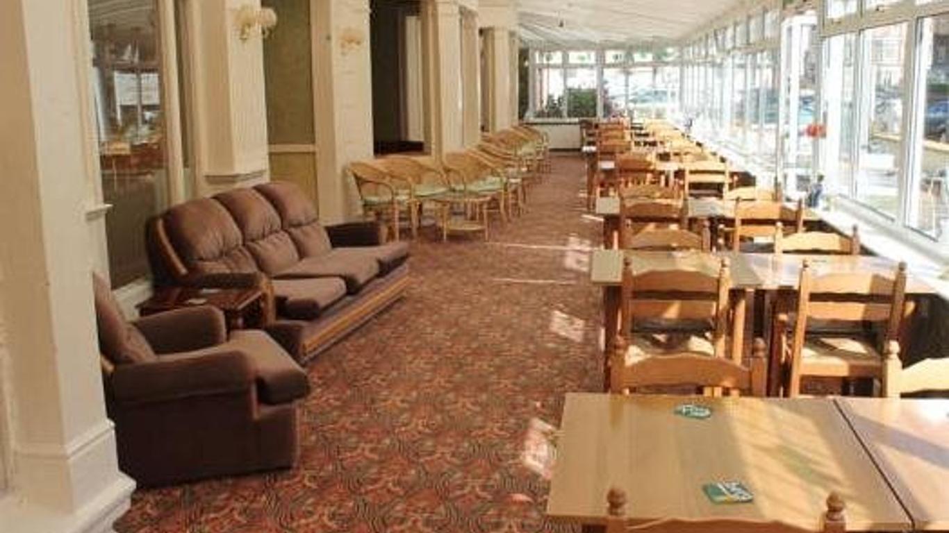 New Loretta Hotel