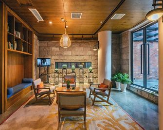 Floral Hotel·Longquan Hongdoulin Hotel (Longquan City Branch) - Lishui - Lounge