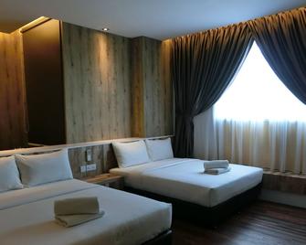 D Elegance Hotel - Gelang Patah - Slaapkamer