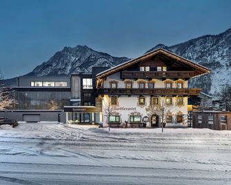 Hotel Wirtshaus Sattlerwirt - Ebbs - Clădire