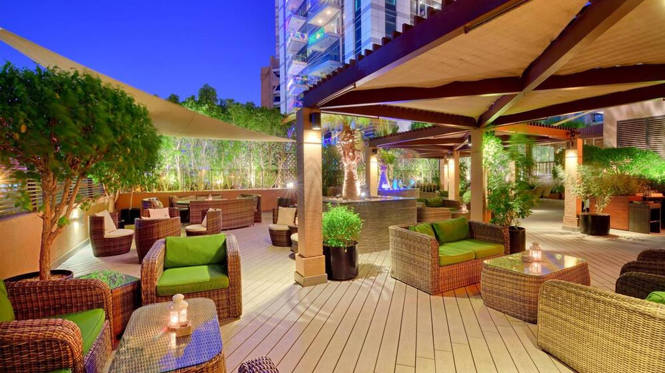 برج فندق ماجيستيك دبي