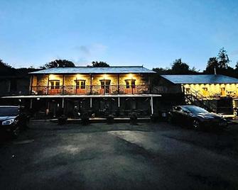 The Falcon Inn Retreat - Merthyr Tydfil