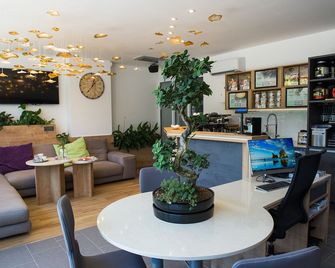 More Than Accommodation - Bratislava - Reception