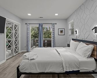 Charlotte Retreat: Luxury 4br Heaven - Charlotte - Habitación