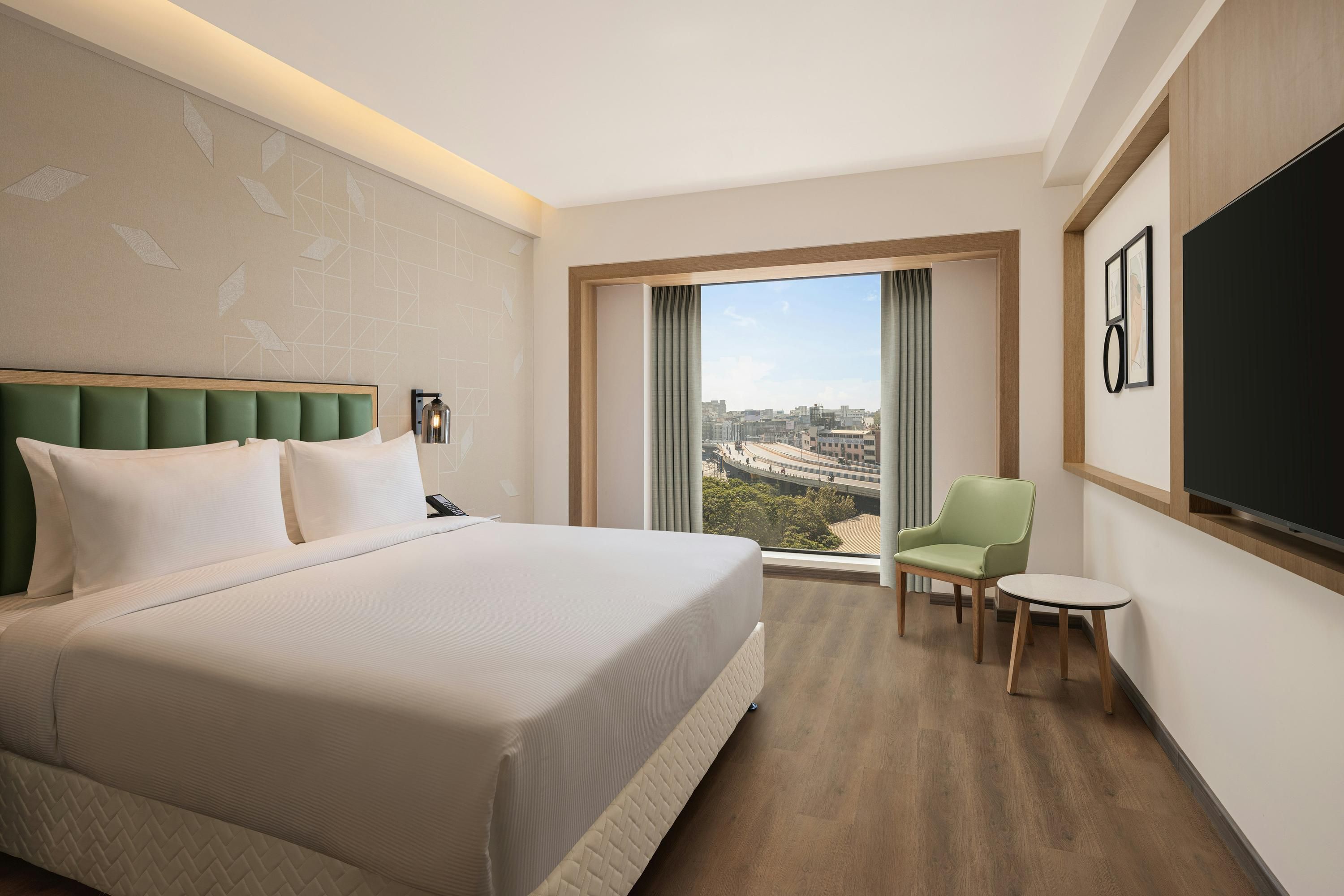Hilton Garden Inn Surat City Centre - Surat - Schlafzimmer