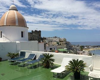 Pensione Di Lustro - Forio - Balcón