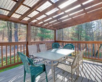 Peaceful Horseheads Hideaway w/ Deck & Yard! - Horseheads