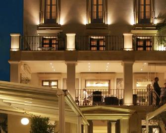 Arc de Triomphe by Residence Hotels - Bucharest - Building