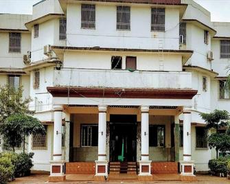 Turning Point Resort - Igatpuri - Будівля