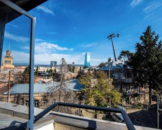 City Inn - Boutique Hotel Tbilisi - Tbilisi - Balkon