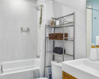 Modern Sustainable Design in Ballard - Seattle - Casa de banho