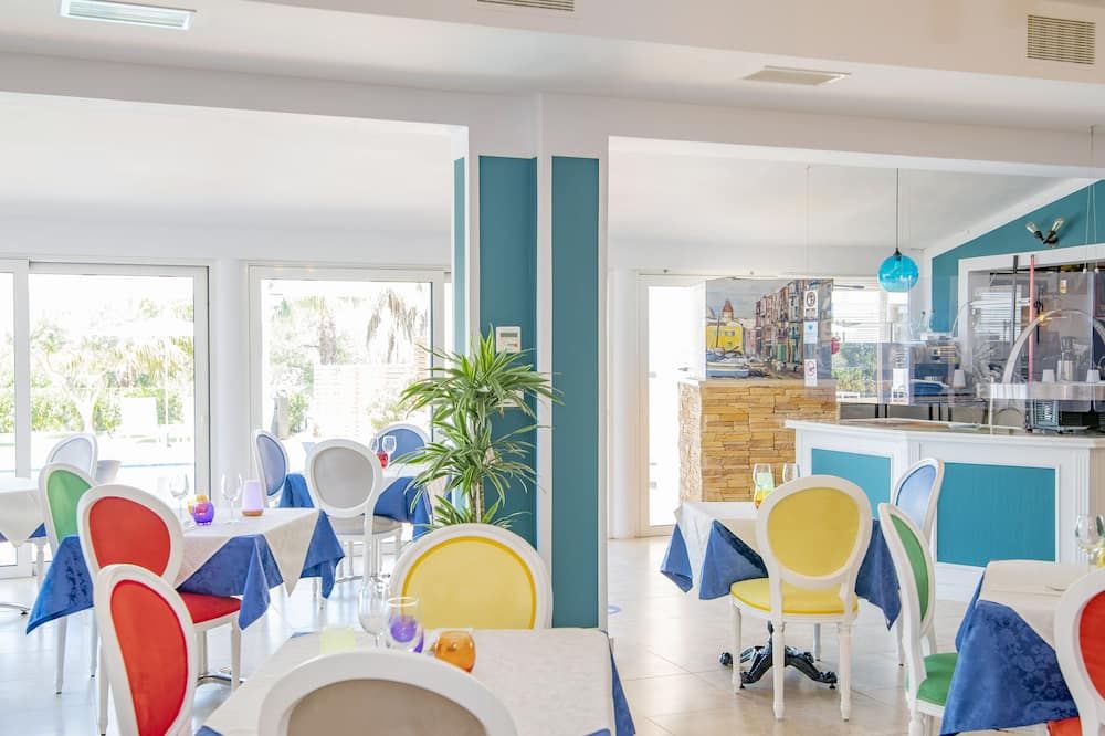 هوتل سا باريرا - لبالغس فقط