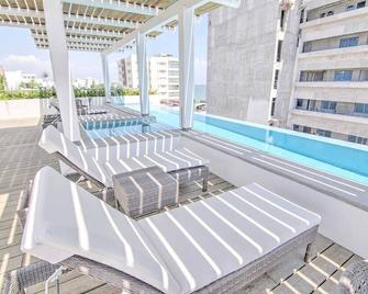 Cozy 1BR Condo by the Beach with Rooftop Pool - Bucerías - Alberca