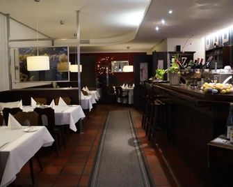 Hotel Restaurant Zunftstube - Saarburg - Restaurante