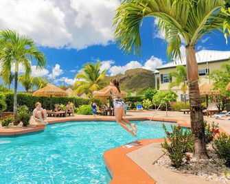Colibri Court - Jolly Harbour - Uima-allas