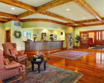 Specialty shops, boutiques, galleries & restaurants! - Galena - Lobby