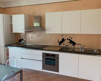 Apartment 'Lampone' with Mountain View, Private Terrace and Wi-Fi - Cantello - Кухня