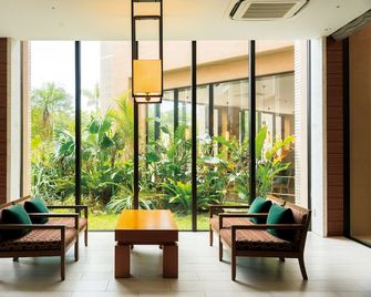 Moon Ocean Ginowan Hotel & Residence - Ginowan - Лоббі